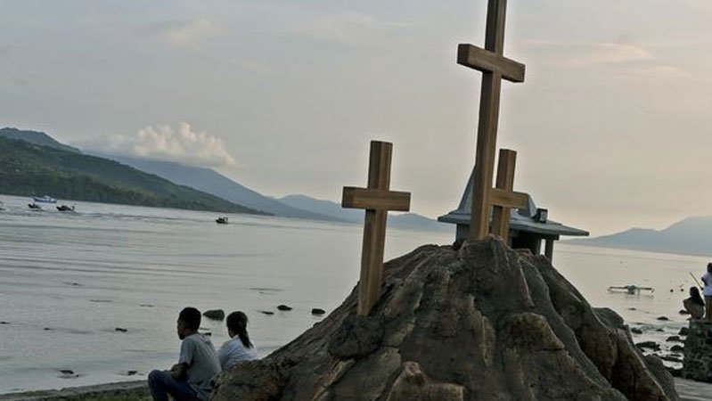 Larantuka Kota Tur Religi Di Pesisir Pantai Timur Flores Beritamusi