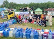 Krisis Air Bersih di Palembang: Lembaga Sosial Kemasyarakatan SAI Bagikan Air Gratis