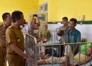 Pj. Bupati OKI Temui Pasien DBD di RSUD Kayuagung