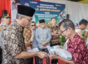 Sambut Lebaran, Apriyadi Boyong Paket Sembako dan THR Untuk Kaum Duafa di Desa Lumpatan II