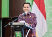 Pj Gubernur Agus Fatoni Raih Penghargaan Top BUMD Award 2024