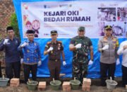 Jelang Hari Bhakti Adhyaksa, Kejari OKI Gelar Aksi Sosial Bedah Rumah