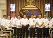 Ngantor Hari Ketiga, Gubernur Herman Deru Terima Kunjungan Dirut PT. Pusri dan Jajaran Direksi