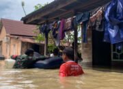 Pemerintah Daerah Hadir Layani Warga Terdampak Banjir di Bayung Lencir