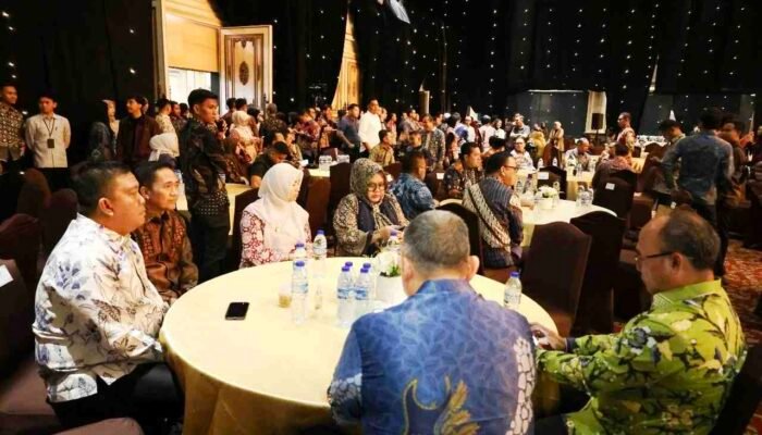 Wali Kota Palembang Hadiri Malam Kenal Pamit Kapolda Sumsel, Tegaskan Sinergi Pemda dan Polri