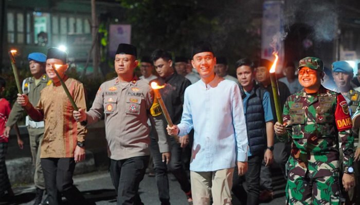 Takbir Bergema, Pawai Keliling Semarakkan Malam Lebaran di Kayuagung