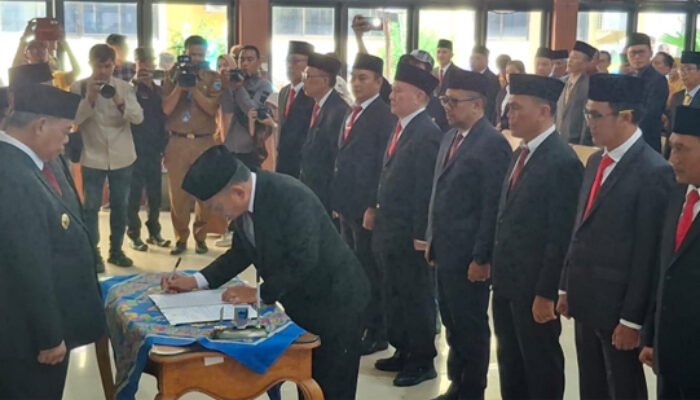 Bupati Lahat Rombak Kabinet