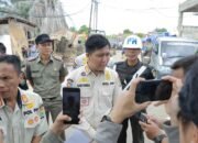 Satpol PP Palembang Bongkar Empat Pondok di DAS Udang Jakabaring