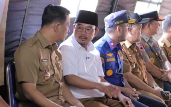 Wawako Palembang Prima Salam Tinjau Lokasi Kebakaran 1 Ilir