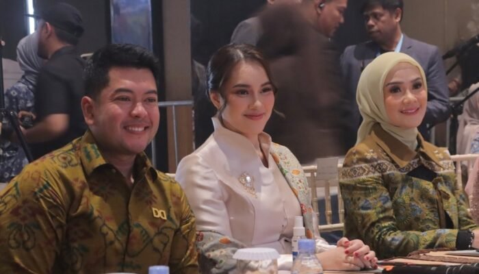 Putri Azizah Apresiasi Sportivitas dan Bakat Finalis Putri Anak Remaja Sumsel 2026