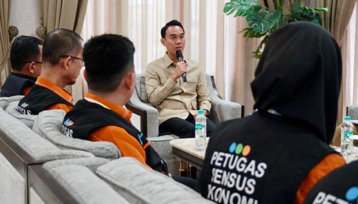 Bupati Muchendi Jadi Responden Pertama SE 2026, Warga Diminta Berikan Data Akurat