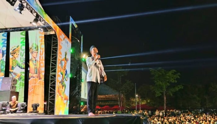 Ribuan Jamaah Padati Tabligh Akbar UAS di Basel, UMKM Diserbu Warga