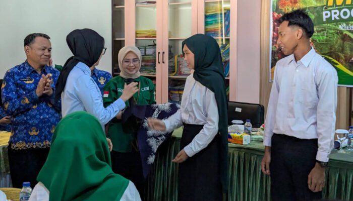 Puluhan Anak Petani Sawit di Lahat Raih Beasiswa