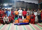 Turun ke Lokasi Karhutla Deling, Bupati Muchendi Semangati Petugas di Garis Depan