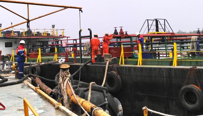 Pertamina Patra Niaga Regional Sumbagsel Optimalkan Stok BBM Belitung Melalui Pengiriman Kapal