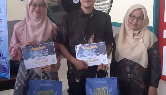 Tembus Prestasi Digital, Dua Guru SMA Negeri 1 Lahat Raih Predikat Terbaik 2 di Workshop Koding dan AI Palcomtech