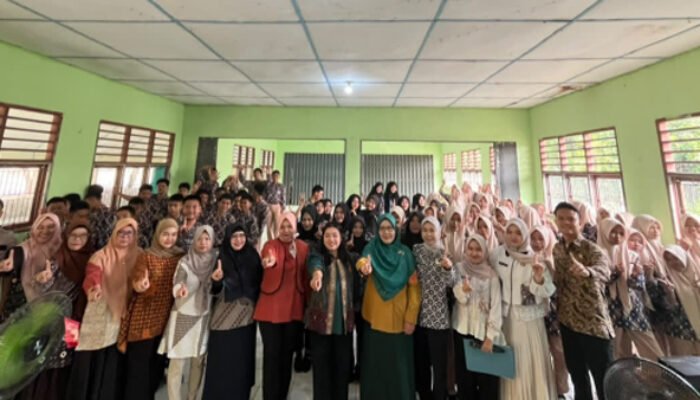 Cetak Generasi Emas Bebas Narkoba, Dinkes Lahat dan SMA Negeri 1 Pulau Pinang Edukasi Ratusan Pelajar