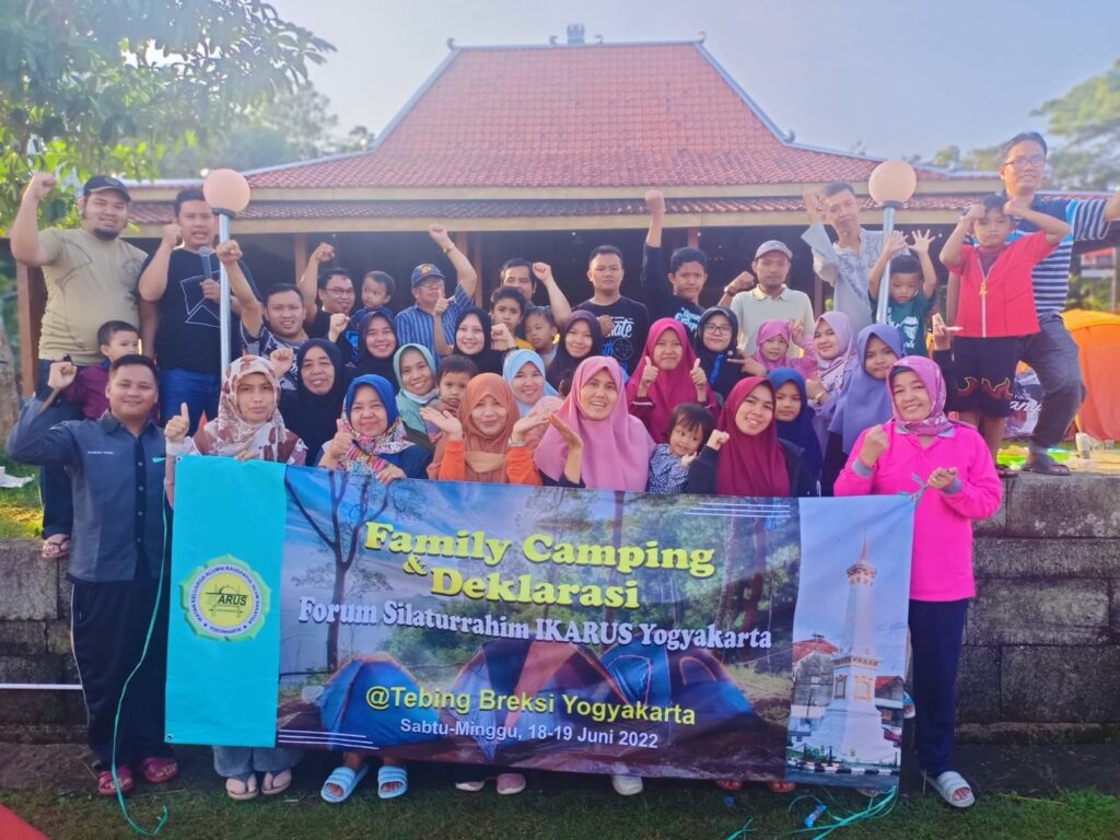 Perkuat Silaturahmi, IKARUS Yogyakarta Gelar Family Camping dan Deklarasi