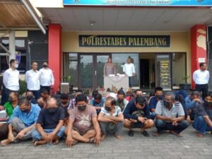 Polisi Gerebek Lokasi Judi Sabung Ayam