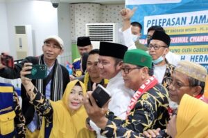 Gubernur Sumsel Lepas 435 Jemaah Umroh ke Tanah Suci