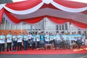Herman Deru Lepas Jalan Sehat HUT Sumsel