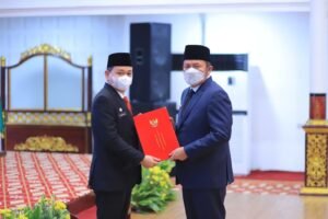 Herman Deru Tunjuk&nbsp;Kurniawan&nbsp;Sebagai Plh Bupati Muara Enim&nbsp;