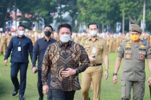Herman Deru: Jangan Kendorkan Pelayanan ke Masyarakat&nbsp;