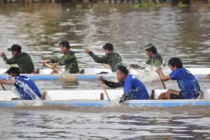 Gelorakan FORNAS VI, Anak Muda OKI sukses Gelar Kompetisi Bidar Tradisional