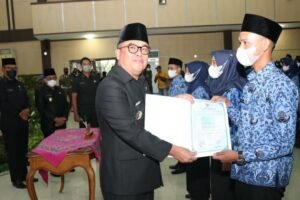 Bupati Lahat Lantik 525 Pegawai