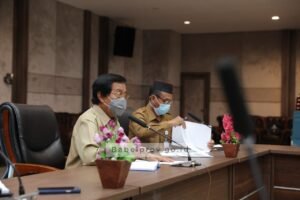 Wagub Abdul Fatah Pimpin Rapat Mingguan sebagai Evaluasi Program Kegiatan PD