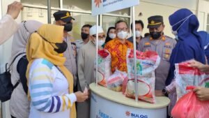 Sambut Ramadhan, Pemkab OKU dan Bulog Gelar Pasar Murah