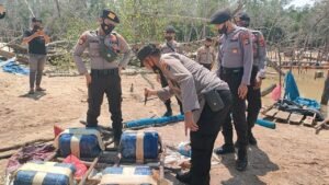 Polres Babar Tak Segan Tangkap Penambang yang Beraktivitas di Hutan Bakau Belo Laut