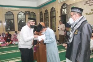 DMI Pangkalpinang Berikan Santunan Peringati Isra Miraj 1443 Hijriah