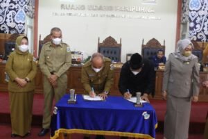 Molen Tegaskan Perda Mihol Ditolak