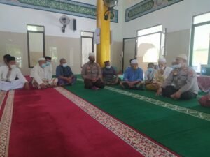 Sat Binmas Polres Bangka Gelar Safari Jumat di Masjid Nurul Islam Muntok