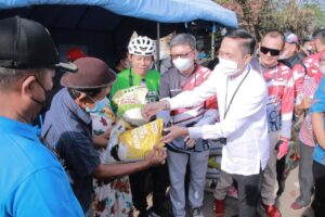 ASN Gowes Community antarkan Setengah Ton Beras ke Korban Kebakaran