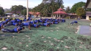 Kabag Sumda Pimpin Olahraga Jumat Pagi Personel Polres Bangka