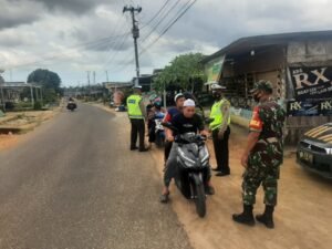 Satlantas Polres Bangka Ajak dan Antar Warga untuk Vaksin