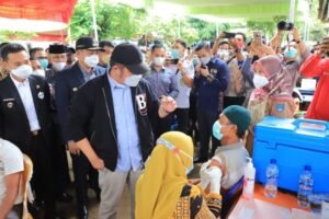 Kepala Daerah Jangan Sungkan Lakukan Vaksinasi Door to Door&nbsp;