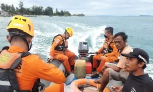Tim SAR Bantu Cari Pemancing yang Hilang di Perairan Selat Tanjung Merun