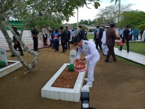 Bupati Bangka Mulkan Laksanakan Upacara, Ziarah dan Prosesi Tabur Bunga di Makam Pahlawan Padma Satria