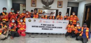 PTBA Kirim Bantuan dan Tim Resque ke Gunung Semeru