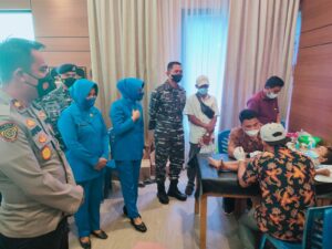 Rayakan Hut ke 21 TNI AL, Lanal Babel Gelar Khitanan Masal