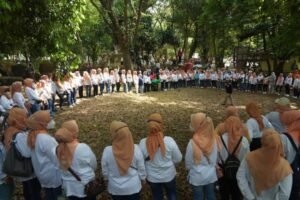 Eratkan Tali Silaturahmi, DWP Sumsel Outbound di Bukit Siguntang