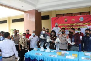 Ditresnarkoba Polda Sumsel Musnahkan Sabu 3,1 Kg dengan Cara Diblender