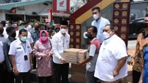 Pemkot Terima Bantuan 1000 Paket Sembako
