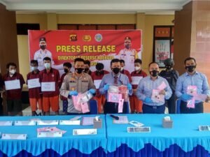 Ditresnarkoba Polda Sumsel Amankan 17 Tersangka, 2,3 Kg Sabu dan Ribuan Pil Ekstasi