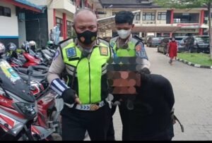 Satlantas Polrestabes Palembang, Amankan Seorang Mahasiswa Kantongi Ganja