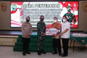 Wakapolda Sumsel Mendampingi Pangdam ll Sriwijaya Terima Bantuan 100 Ton Beras