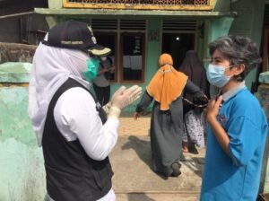 Masa Pandemi, Wawako Beri Bantuan Kepada Masyarakat yang Isoman